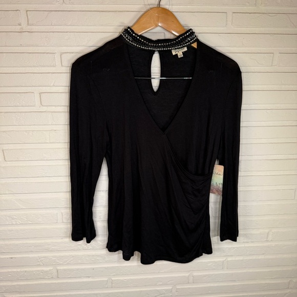 Lily White Black Long Sleeved Jeweled Choker Neckline Top, Women’s Size Large - Picture 1 of 9